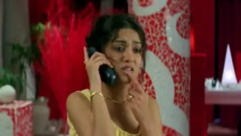 Still 5 of Masti (2004) WEB-DL [Hindi DD5.1] 1080p 720p & 480p [x264/HEVC]