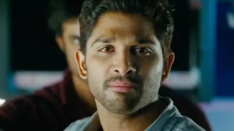Still 1 of Yevadu (2014) UNCUT BluRay [Hindi (DD5.1) & Telugu] 1080p 720p & 480p Dual Audio [x264/10Bit-HEVC]
