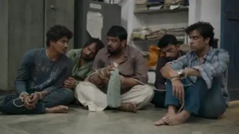 Still 7 of Panchayat (Season 3) WEB-DL [Hindi DD5.1] 4K 1080p 720p & 480p [x264/HEVC] HD | ALL Episodes [PrimeVideo Series]