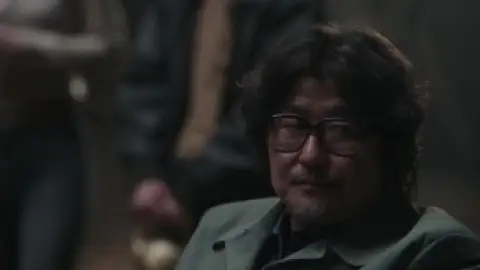 Still 2 of Cobweb (2023) BluRay [Hindi (ORG 5.1) & Korean] 1080p 720p & 480p Dual Audio [x264/10Bit-HEVC]