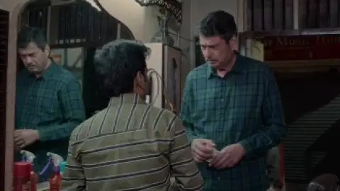 Still 3 of Safia/Safdar (2026) DS4K WEB-DL [Hindi DD5.1] 4K 1080p 720p & 480p [x264/HEVC]