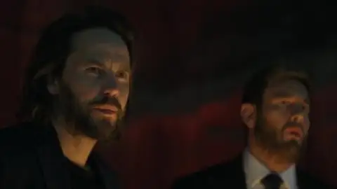 Still 5 of The Terminal List: Dark Wolf (Season 1) WEB-DL [Hindi (DD5.1) & English] 4K 1080p 720p & 480p [x264/10Bit-HEVC] | [ALL Episodes] | PrimeVideo Series