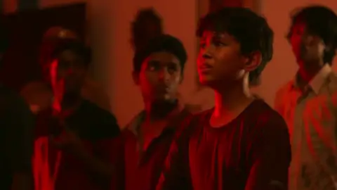 Still 1 of Label (Season 1) WEB-DL [Hindi DD5.1] 1080p 720p & 480p [x264/HEVC] | ALL Episodes [HotStar Series]